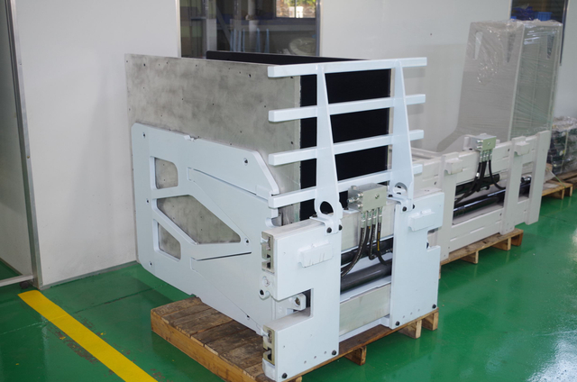 Fixation et pièces de chariot élévateur à pince pour carton d'Everlift 